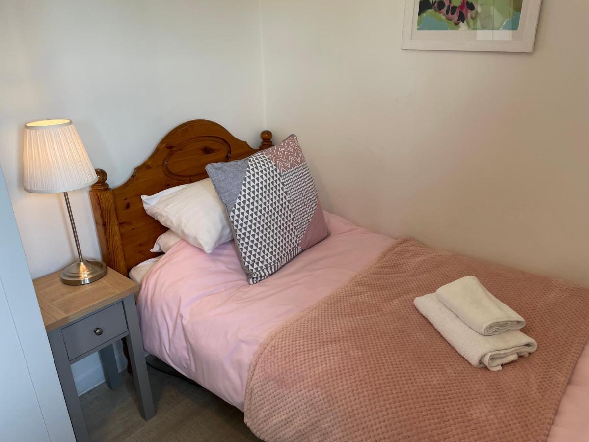Wellsfield Farm Holiday Lodges Stirling Extérieur photo