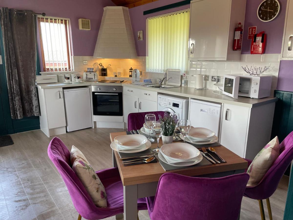 Wellsfield Farm Holiday Lodges Stirling Extérieur photo