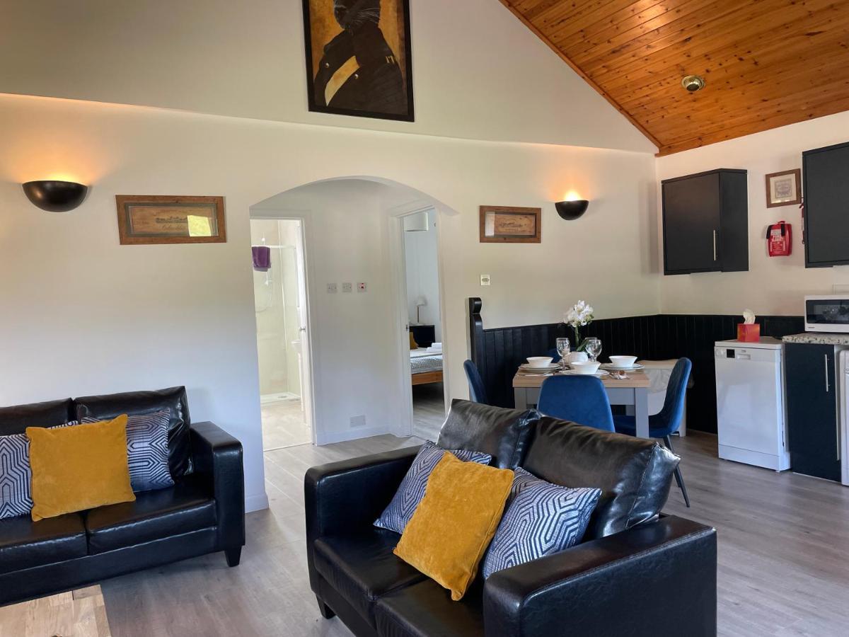 Wellsfield Farm Holiday Lodges Stirling Extérieur photo
