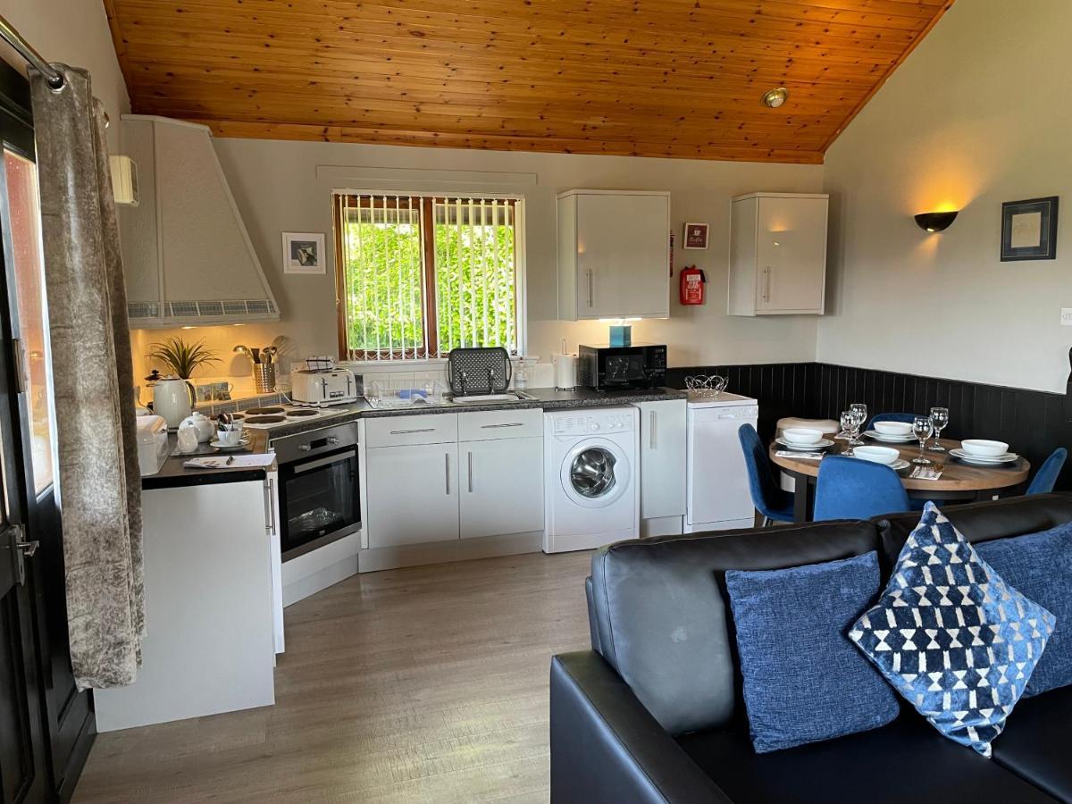 Wellsfield Farm Holiday Lodges Stirling Extérieur photo