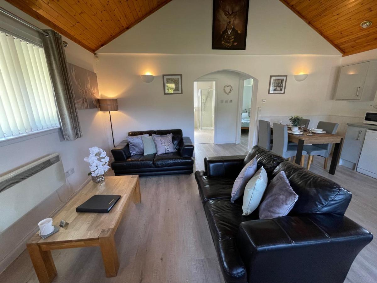 Wellsfield Farm Holiday Lodges Stirling Extérieur photo