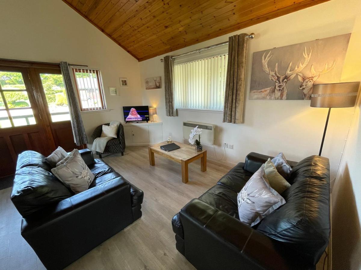 Wellsfield Farm Holiday Lodges Stirling Extérieur photo